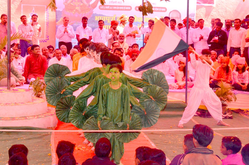 नर्मदा किनारे उत्सव 