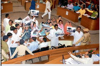 भोपाल में पार्किंग हुई महंगी 