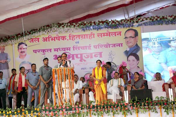 एमपी में अब अवैध शराब 