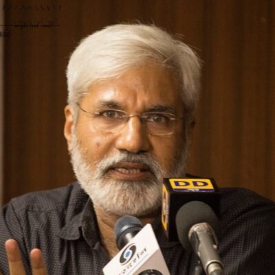 हिंदी वाले पत्रकार राहुल देव 