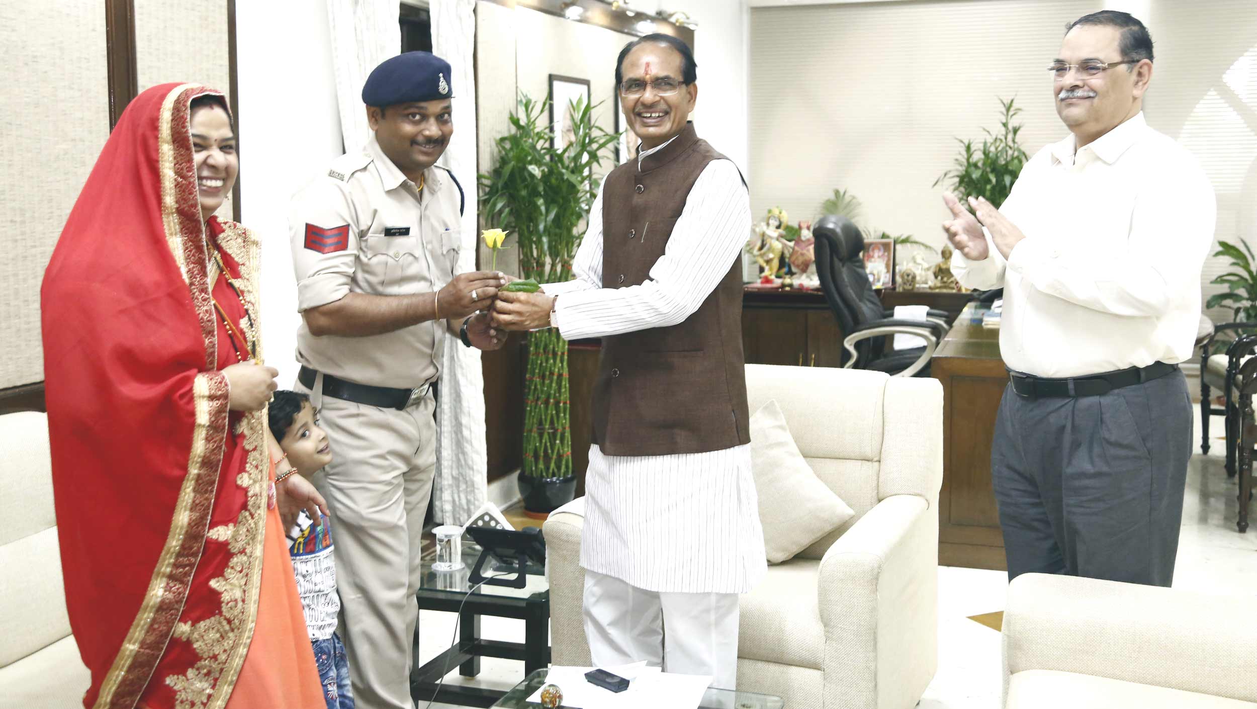 हेड कांस्टेबल अभिषेक पटेल 