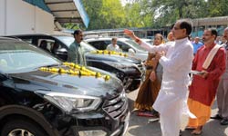 शिवराज के निवास पर दशहरा पूजा