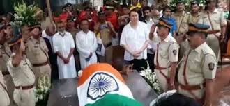 राजकीय सम्मान के शशि कपूर को अंतिम विदाई