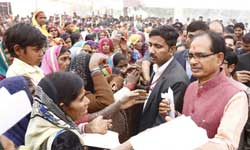 सहरिया बनेंगे जमीन के मालिक 