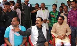 जनसम्पर्क मंत्री डॉ. मिश्र 