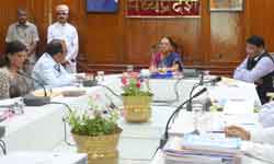 राज्यपाल आनंदीबेन पटेल