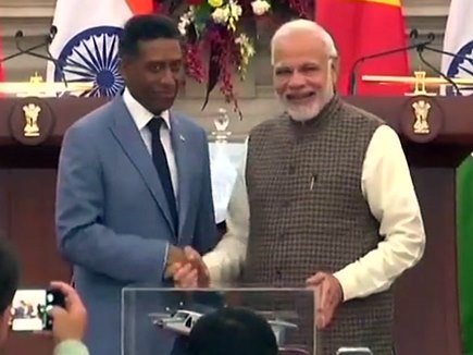 मोदी बोले -भारत और सैशेल्स बड़े रणनीतिक साझेदार 