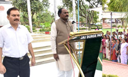 एमपी के मंत्रालय पार्क में हुआ सामूहिक वंदे-मातरम गायन