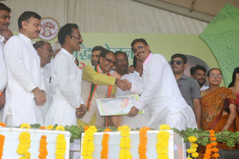 मुख्यमंत्री शिवराज सिंह चौहान