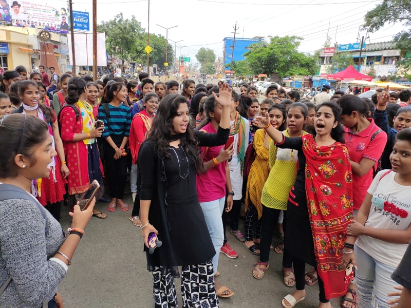 सामूहिक दुष्कर्म 