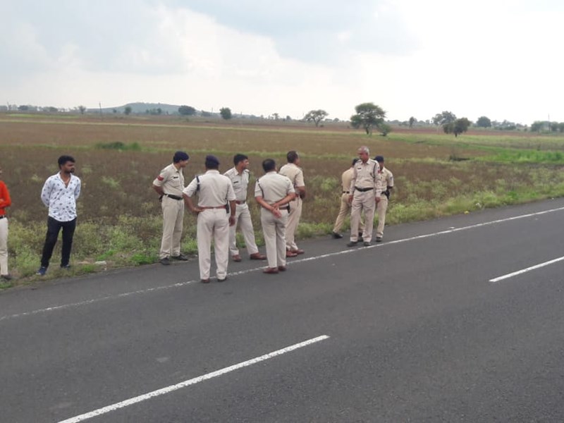 मंत्री पीए लूट