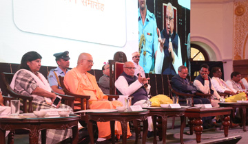 मंत्री सिलावट ने राज्यपाल को भेंट किया संकल्प उद्घोषणा-पत्र