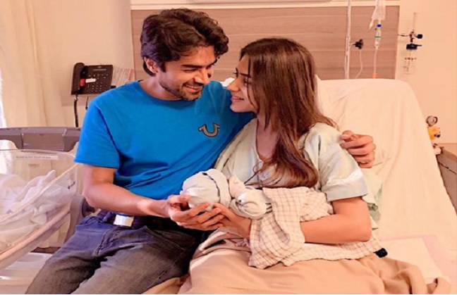 mumbai, Smriti and Gautam, first princess ,shared, first photo, social media