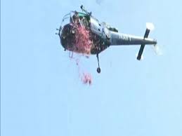 new delhi,Air Force ,showers flowers, Army plays bands