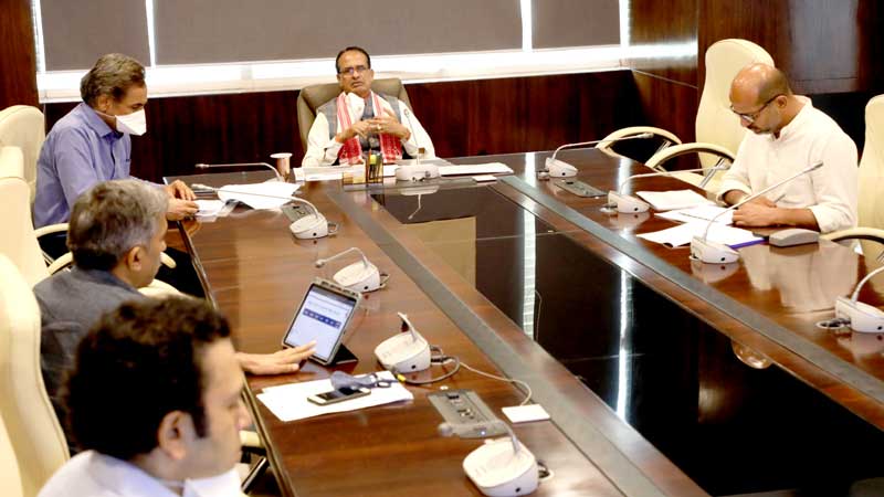 bhopal, Chief Minister, instructions 10 hours , irrigation , 24 hours power