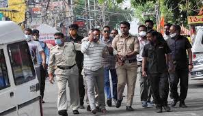 bhopal, media dragons,frying , making dragon, gangster Vikas 