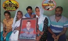 bhopal, Pakistanis confess , stabbing in the back