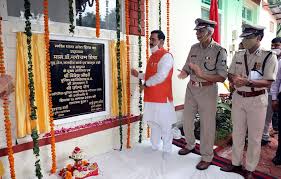 bhopal, Commendable contribution, police, making lockdown successful, Minister Dr. Mishra