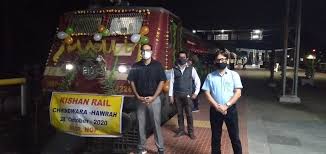 chindwara, First farmer train ,from Chhindwara to Howrah