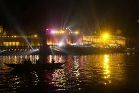 bhopal, Dev Deepavali, Kashi: 84 ghats, 1.5 million lamps