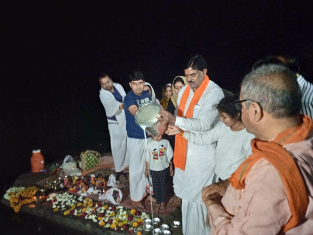 bhopal, Narmada Aarti, performed , Maheshwar Ghat , Agriculture Minister