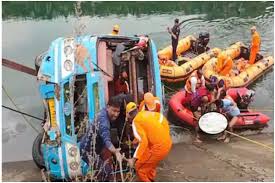 sidhi, Two more ,dead bodies found ,96 hours after, bus accident, death toll reached 53