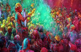 bhopal, Different colors of Holi, sticks running somewhere