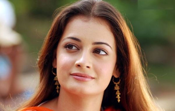 mumbai,Dia Mirza , beautiful message , World Earth Day