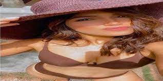 mumbai, Bhumi Pednekar, set fire, two piece dress