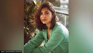 mumbai, Bollywood celebrities ,wish Anushka 