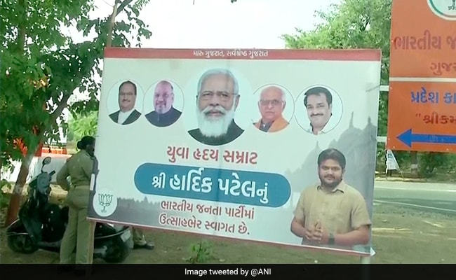 कांग्रेस में गांधी परिवार छत्तीसगढ़ और राजस्थान हार्दिक पटेल  का भाजपा में  स्वागत है