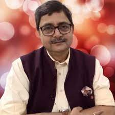 बाऱूद के ढेर पर अगरबत्ती सुलगाती राजनीति