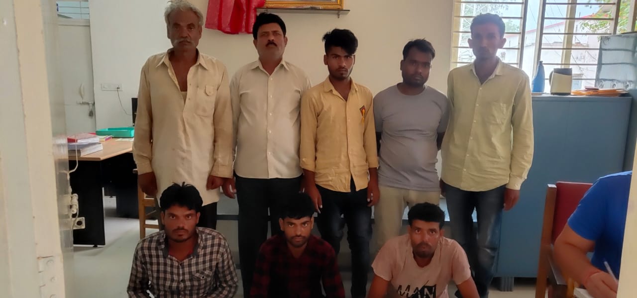 chatarpur  matgadna marpit