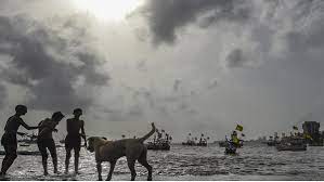 कश्मीर से कन्याकुमारी और कच्छ से कानपुर तक..मानसून ने दस्तक दे दी है.