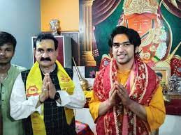 मंत्री नरोत्तम मिश्रा ने बागेश्वर धाम में किये दर्शन