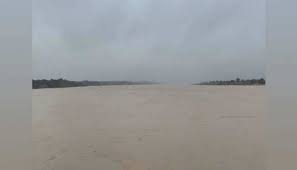 डंके की चोट पर हो रहा है  रेत का अवैध उत्खनन