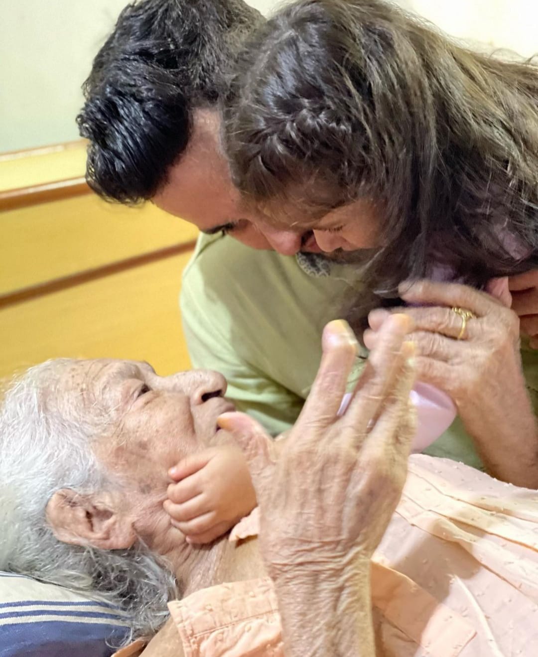 कुणाल खेमू की नानी का हुआ निधन, किया भावुक पोस्ट