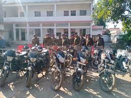 कटनी में  दो पहिया वाहनों पर कार्यवाही