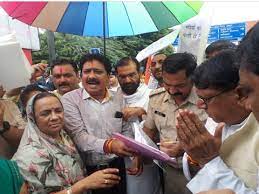 मासूम छात्रा से दरिंदगी के मामले में 8-10 कांग्रेसियों ने औपचारिक ज्ञापन दिया