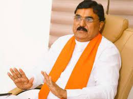 बूस्टर डोज के लिए मंत्री कमल पटेल की अपील