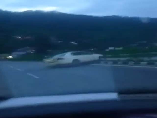 छतरपुर में गाय को बचाने की कोशिश में कार पलटने से बुजुर्ग दंपति की मौत