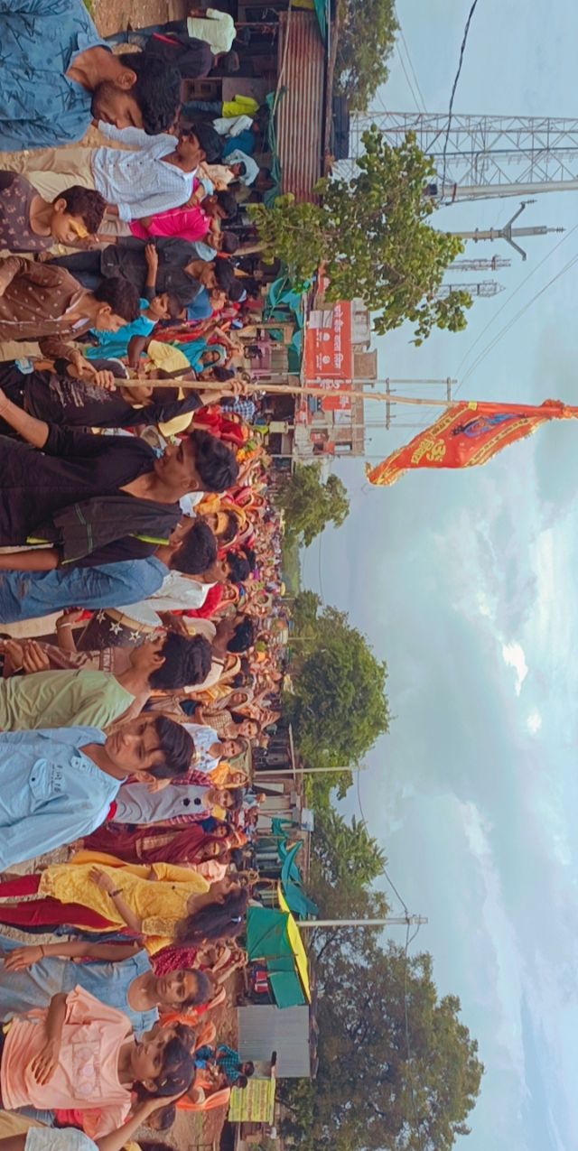 भव्य कावड़ यात्रा निकाली गई