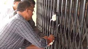 हाईकोर्ट के आदेश पर PWD ऑफिस सील  