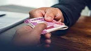 नवनिर्वाचित सरपंच एक लाख की रिश्वत लेते पकड़ा गया