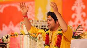 बागेश्वर धाम के धीरेंद्र शास्त्री हुए तिरंगा मय