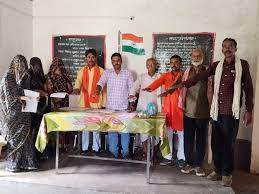 नवनिर्वाचित सरपंच के खिलाफ FIR