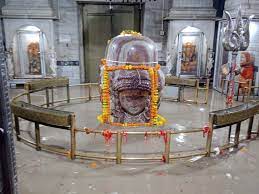 शिव के गर्भगृह में शिवना नदी ,4 मुख डूबे
