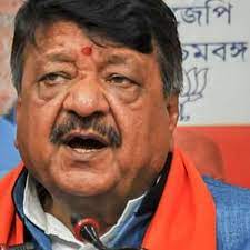 नितीश कुमार बॉयफ्रेंड बदलने वाली लड़की जैसे