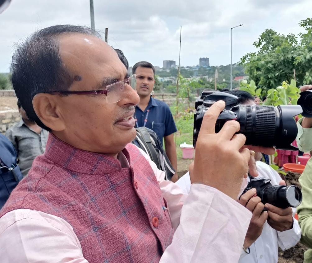 फोटोग्राफी डे पर सीएम की फोटो जर्नलिस्ट को शुभकामनाएं