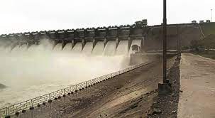 मूसलाधार बारिश से लोग परेशान